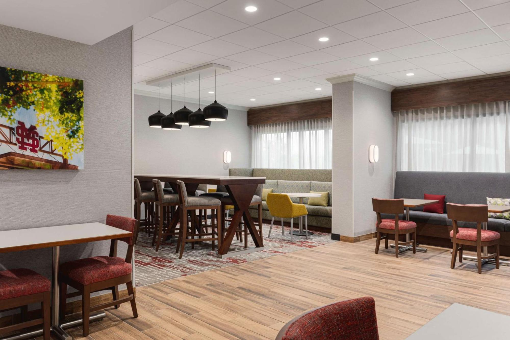 Hampton Inn Starkville Kültér fotó