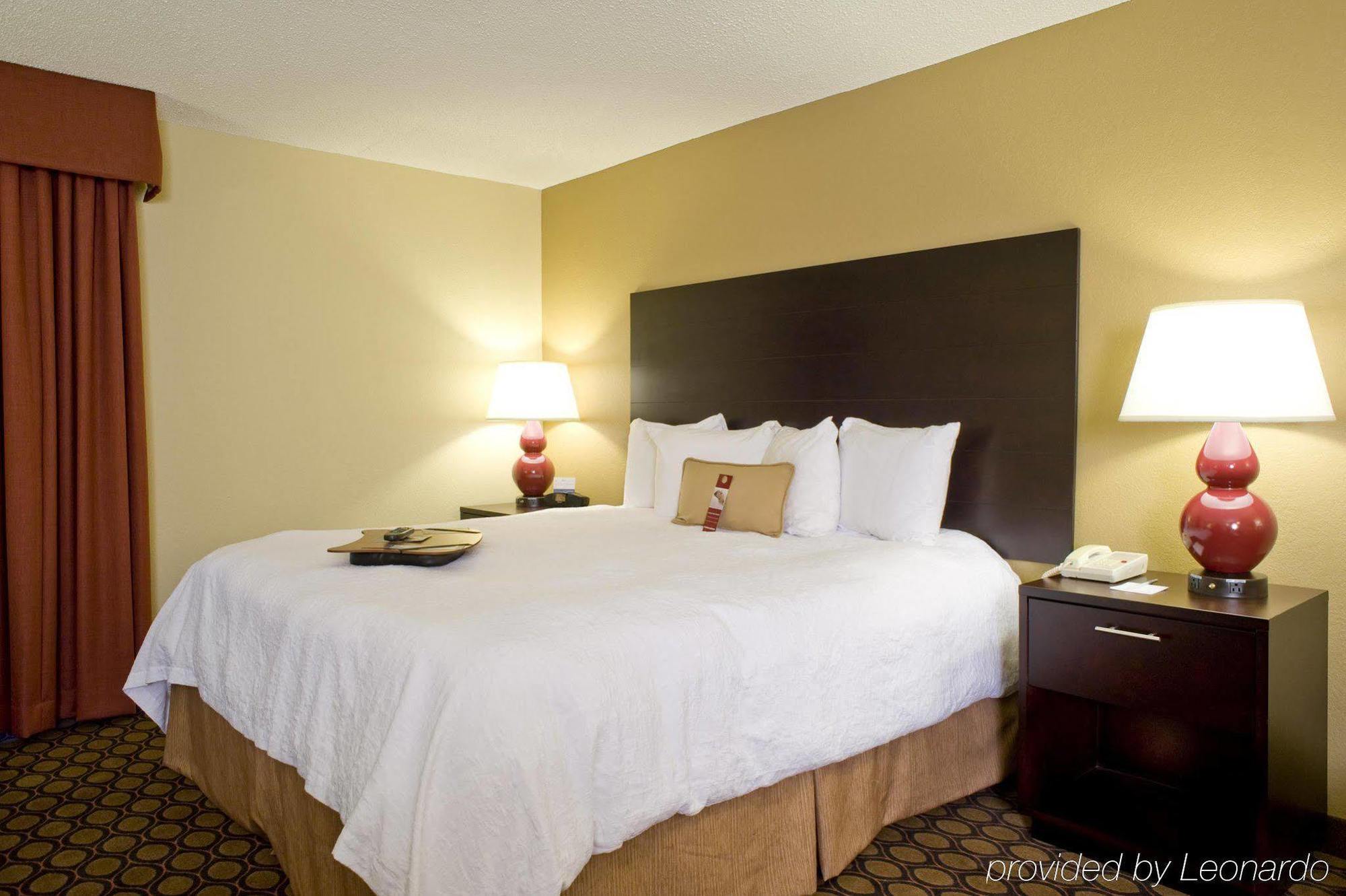 Hampton Inn Starkville Kültér fotó