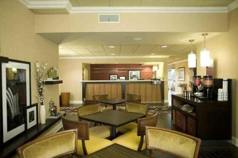 Hampton Inn Starkville Kültér fotó